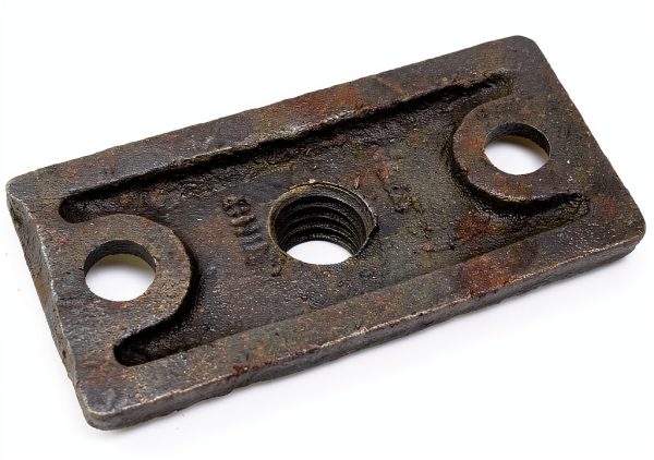 Erico Caddy Malleable Iron Wall‑Ceiling Plate 100 pcs 180lb Load-2